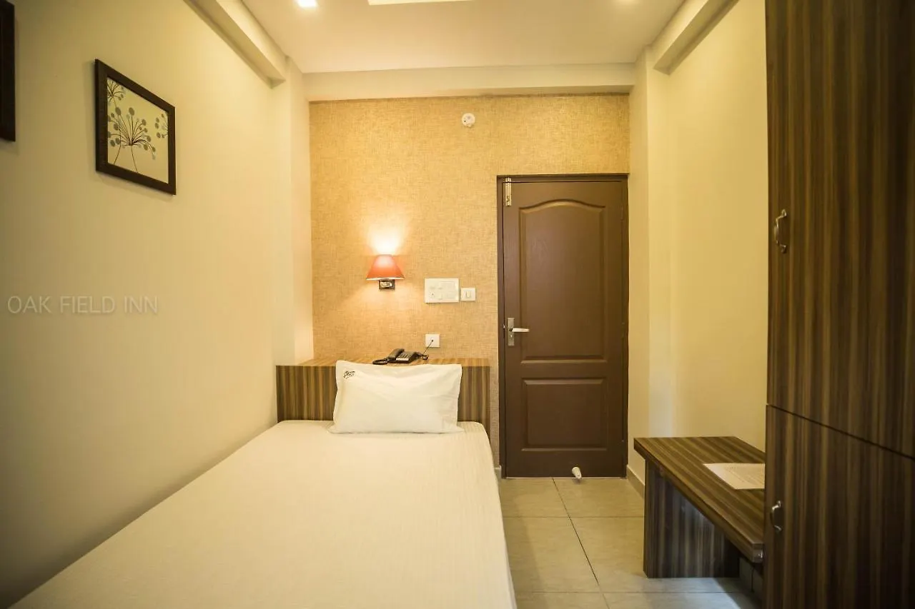 Oak Field Inn Kochi 3*,