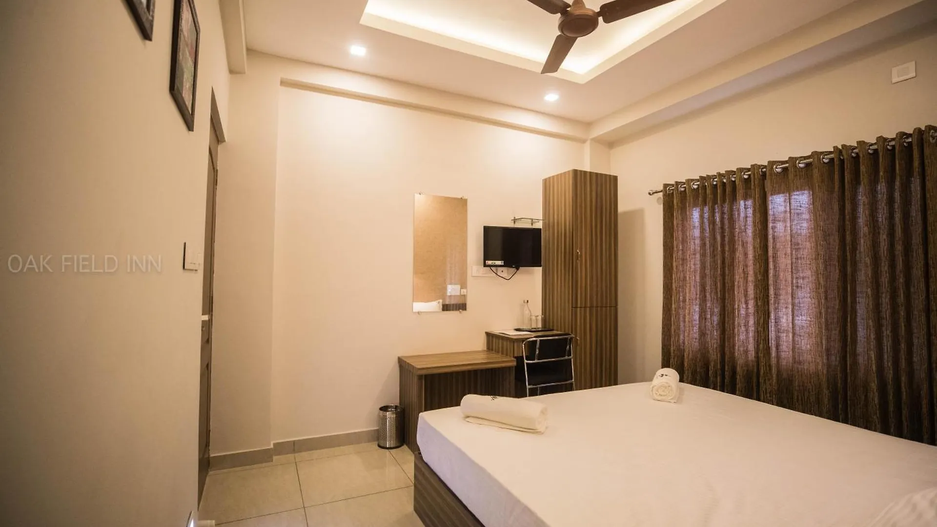 Oak Field Inn Kochi Indie